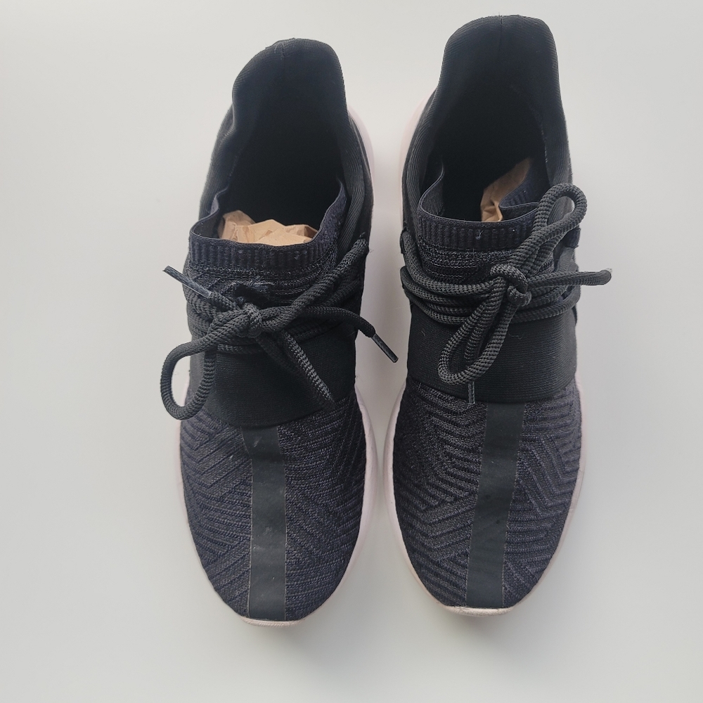 Fabletics Shoes - Picture 9 of 11